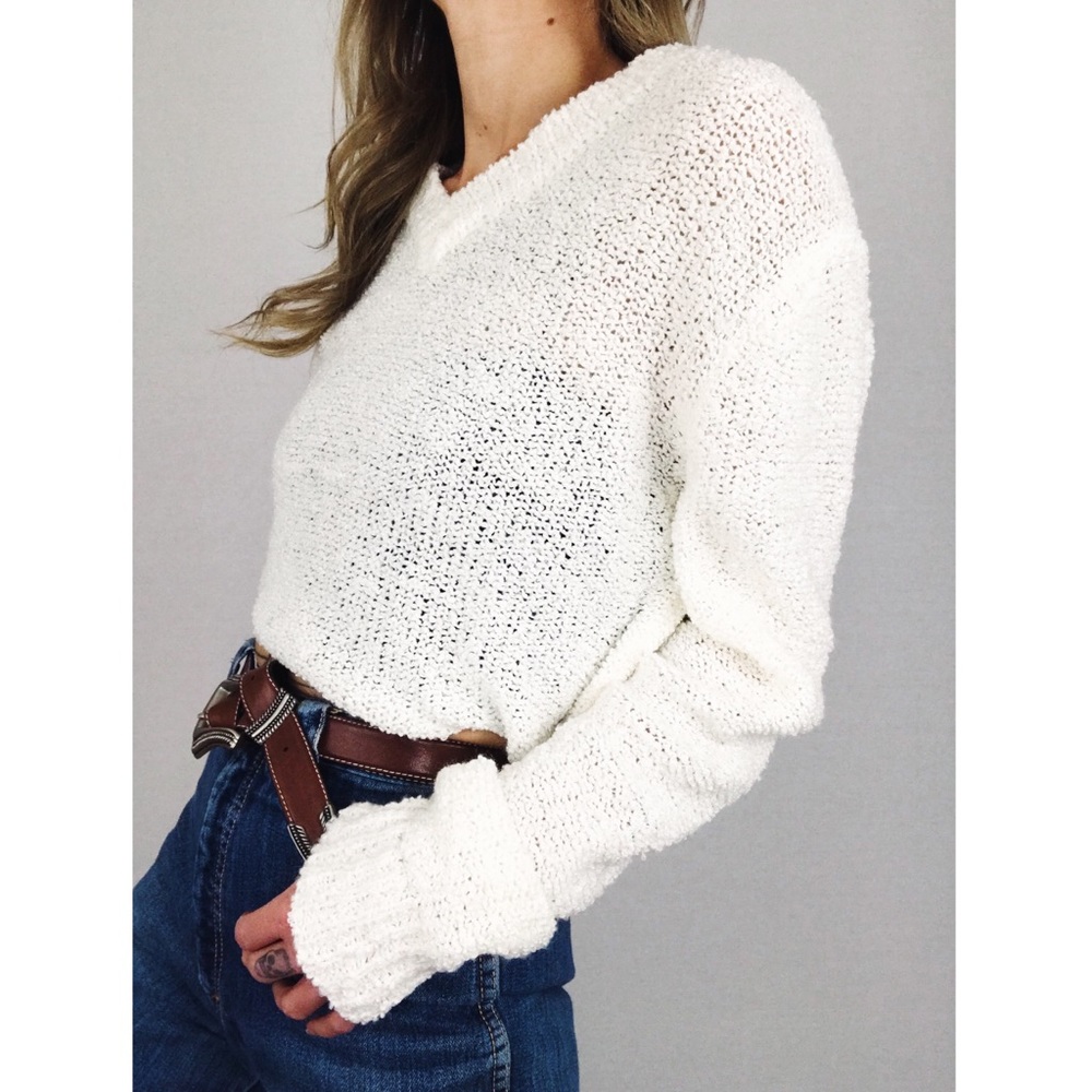 Vintage V-Neck Knit Sweater in Ivory | Size M